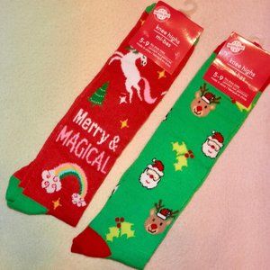A SET OF WOMEN'S CHRISTMAS KNEE HIGHS * SANTA AND MERRY AND MAGICAL * NEW *